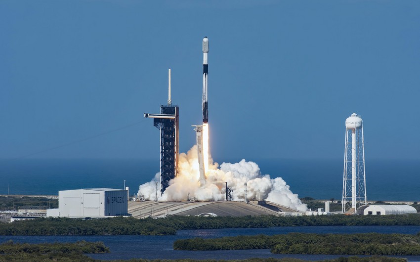 “SpaceX”ın 40 peyki sıradan çıxıb