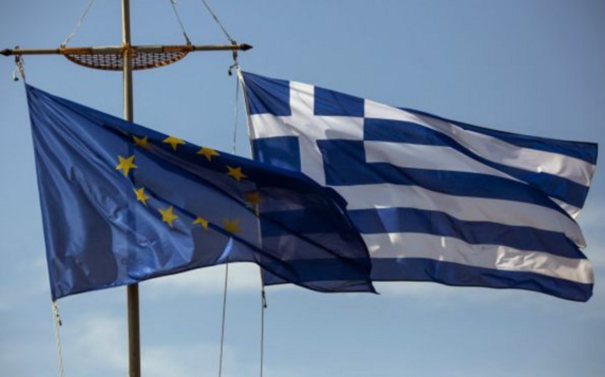 Yunanıstan Mərkəzi Bankı Aİ-dən çıxa biləcəyi barədə xəbərdarlıq edib