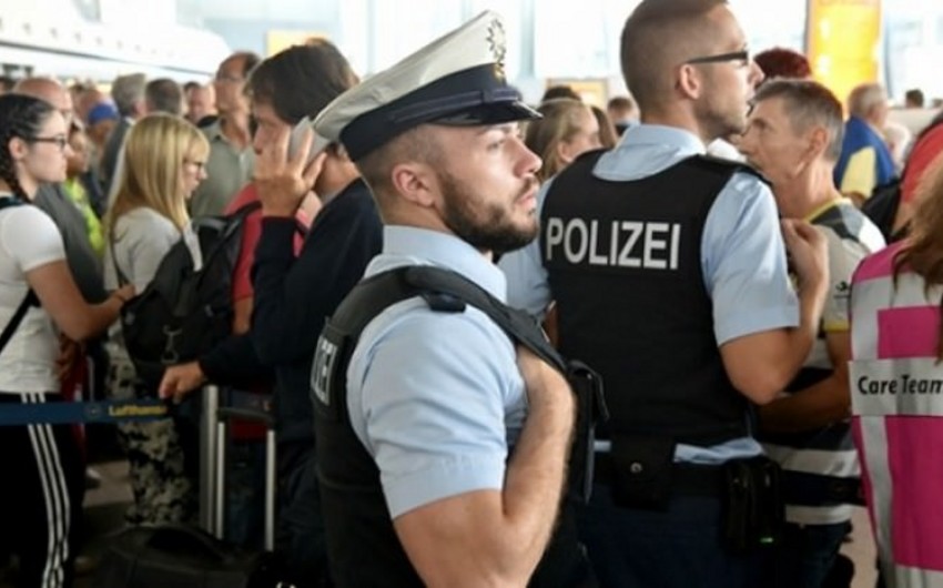 Almaniyada hava limanına gözyaşardıcı qazla hücumda 6 nəfər xəsarət alıb - YENİLƏNİB