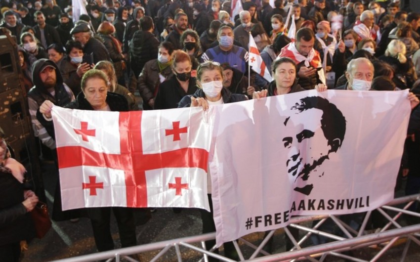 В Тбилиси прошли очередные акции сторонников Саакашвили