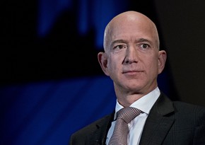 Bezos “Amazon”un baş direktoru vəzifəsindən gedir