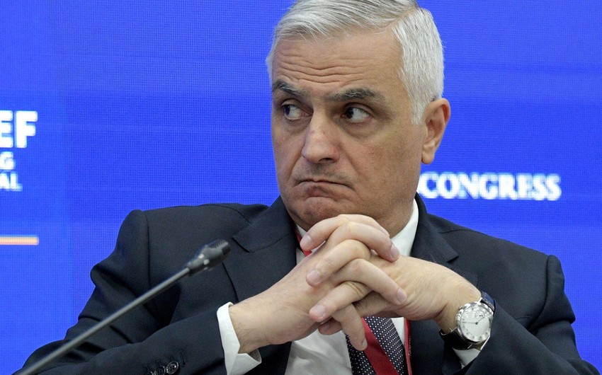 Armenian deputy PM leaves for Russia