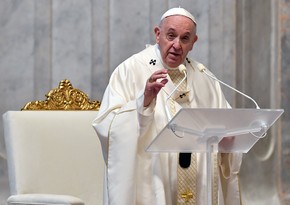 Media: Roman Pope Francis may quit papacy