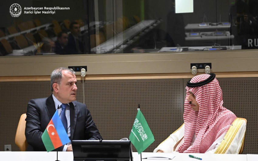 Azerbaijan's foreign minister informs his Saudi counterpart about normalization of relations with Armenia