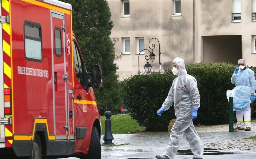 Во Франции количество жертв коронавируса достигло 27,4 тыс.