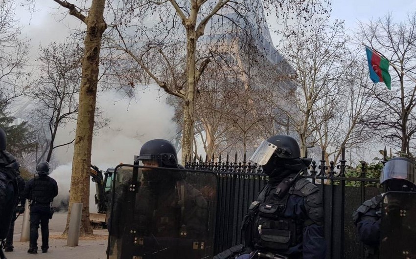 Parisdə etiraz aksiyası zamanı 23 nəfər saxlanılıb