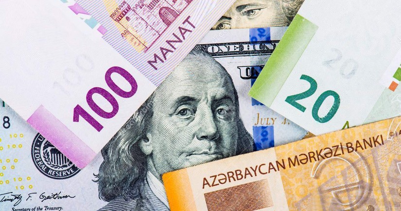 Azerbaijan's foreign exchange market shrinks by 10%