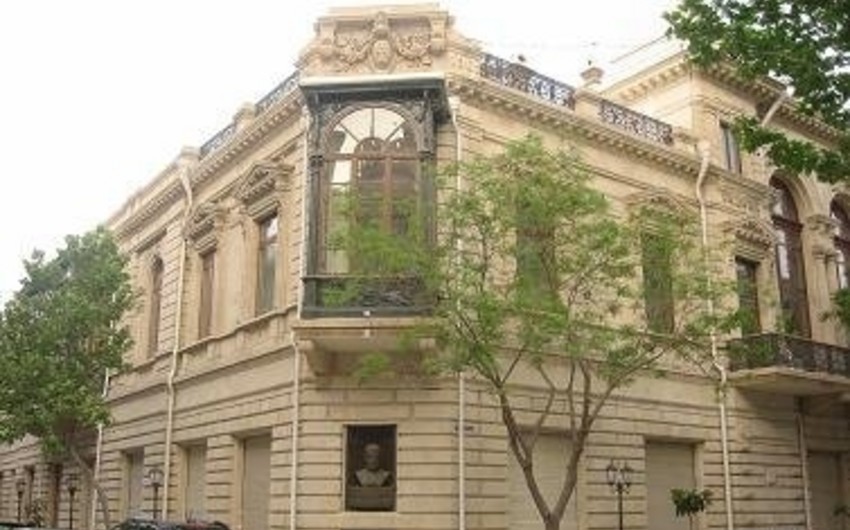 ​Национальный музей истории Азербайджана НАНА с сегодняшнего дня открыт для посетителей