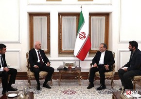 Iranian FM meets with Deputy Prime Minister of Azerbaijan