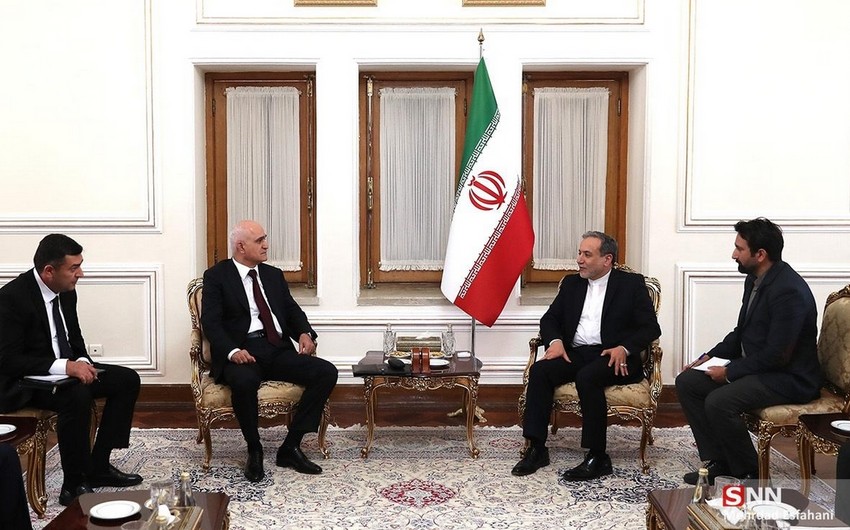 Iranian FM meets with Deputy Prime Minister of Azerbaijan