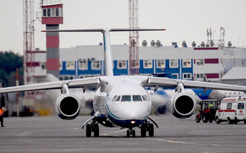 В Саратове экстренно сел самолет с десятками пассажиров на борту