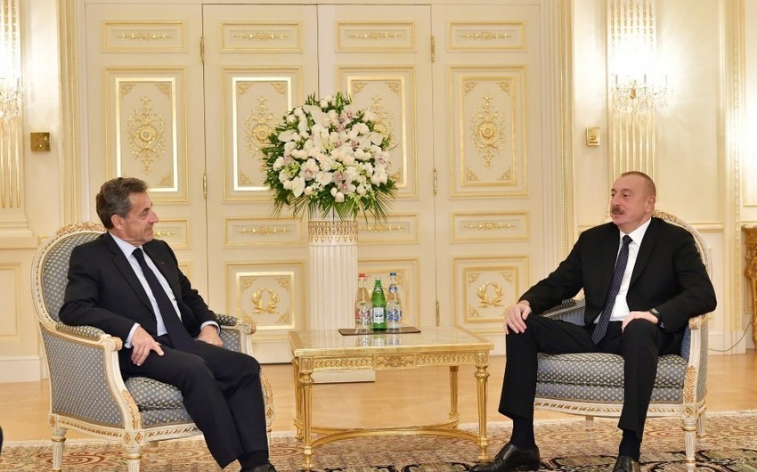 Президент Ильхам Алиев принял бывшего президента Франции Николя Саркози