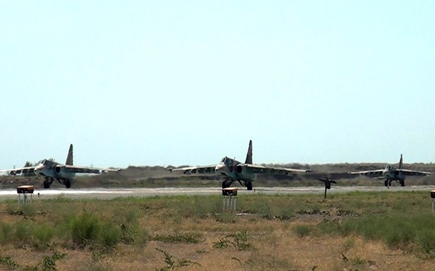 Истребители ВВС Азербайджана и Турции выполнили учебно-тренировочные полёты