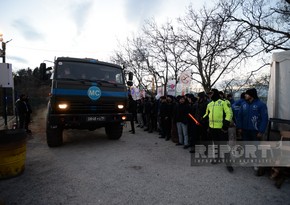 Protesters on Khankandi-Lachin road allow free movement of 3 more vehicles of peacekeepers