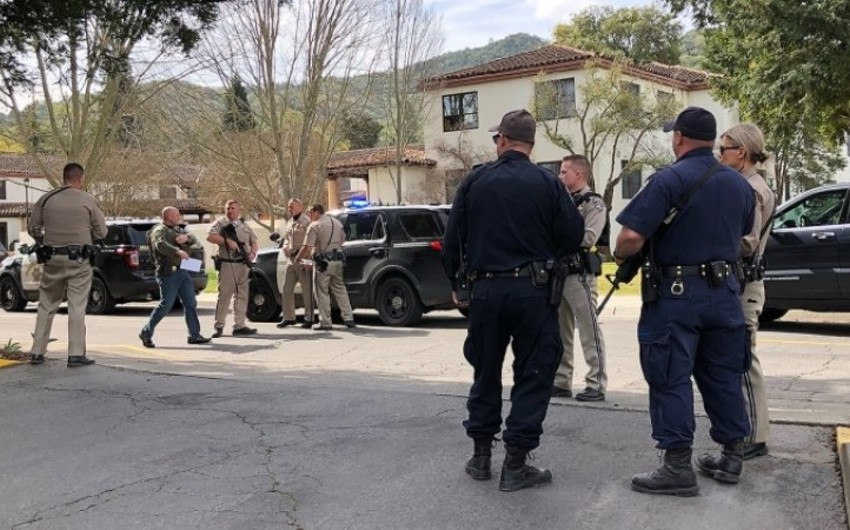 В Калифорнии арестовали забаррикадировавшегося в квартире убийцу полицейского