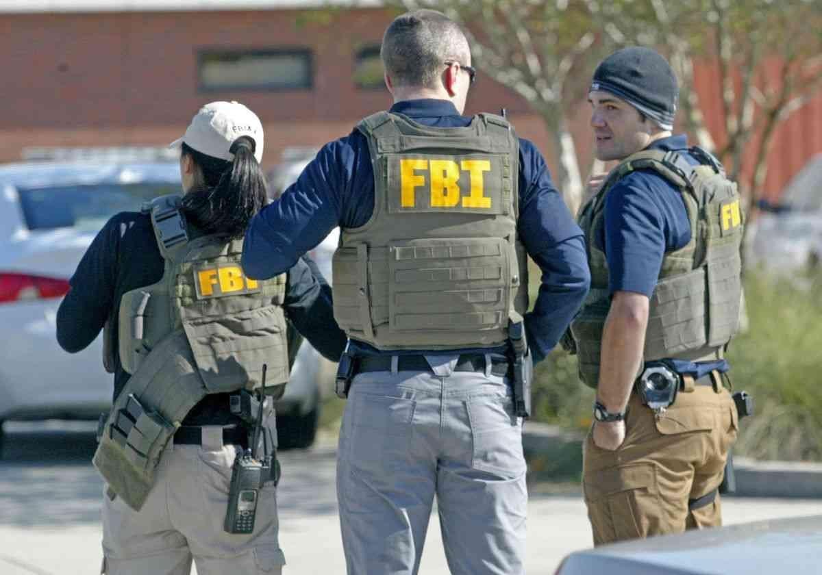 Us Arrests Ex Fbi Agent Working For Mubariz Mansimov S Armenian Partner Report Az