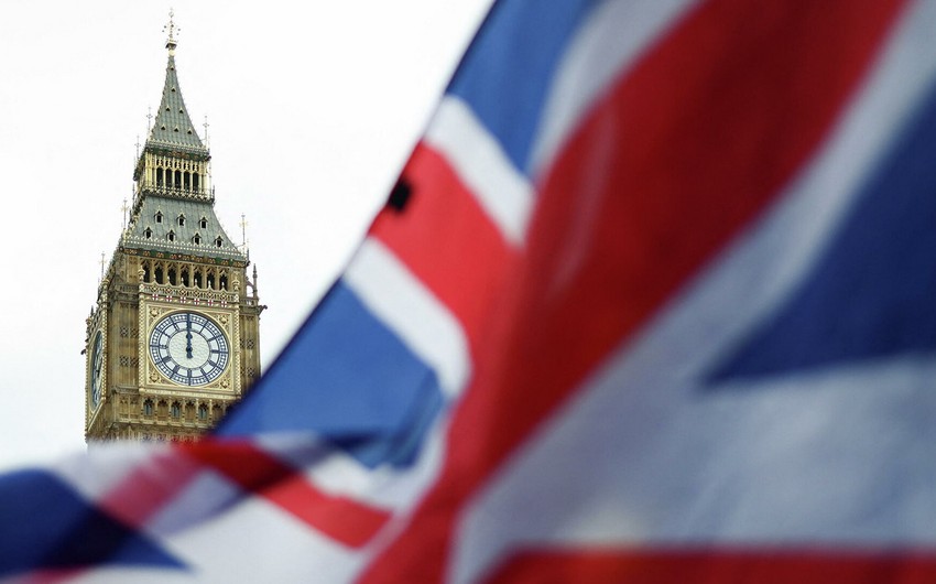 UK extends sanctions against Russia