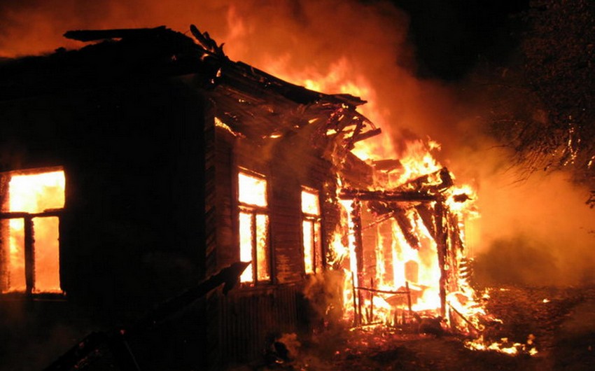 На Абшероне дом сгорел вместе с владельцем