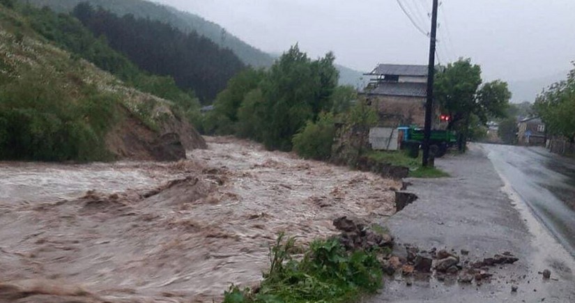 Число жертв в результате наводнения в Армении выросло до четырех человек