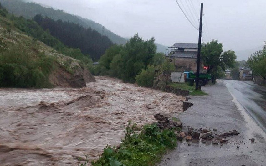 Death toll in Armenia flooding climbs to four