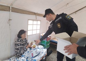 МЧС Азербайджана установило палатки для армянских жителей Карабаха