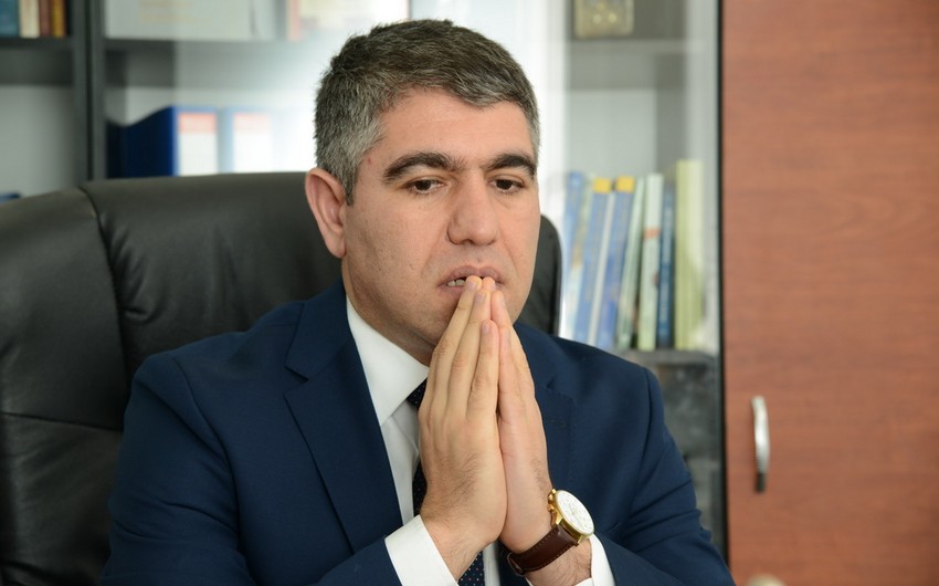 Vüqar Bayramov: Manatın kəskin devalvasiyası kommersiya banklarına mənfi təsir göstərəcək - ŞƏRH
