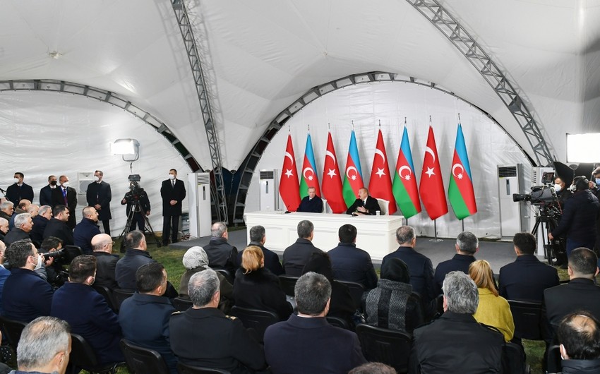 Президенты Азербайджана и Турции проводят совместную пресс-конференцию в Зангилане