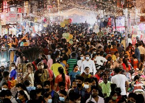Транспортники в Нью-Дели проводят забастовку против роста цен на СПГ