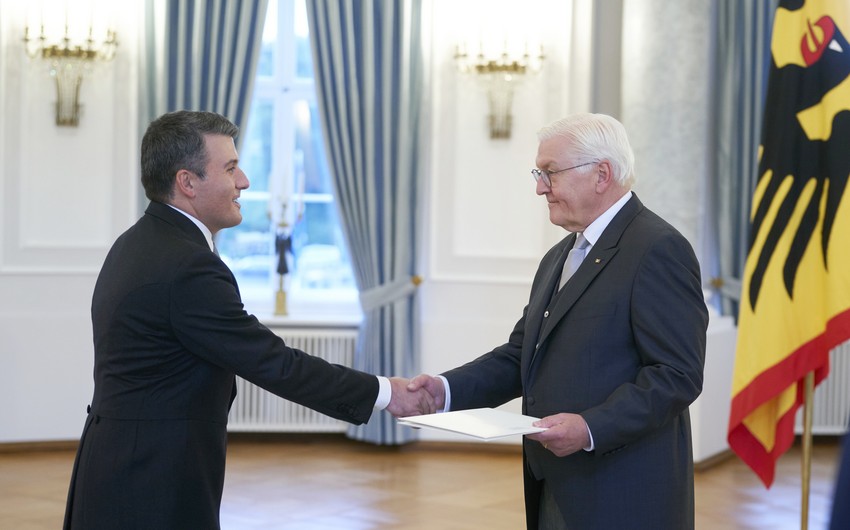 Azerbaijani ambassador presents credentials to President of Germany