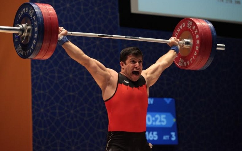 Исламиада: Азербайджанский тяжелоатлет завоевал бронзовую медаль