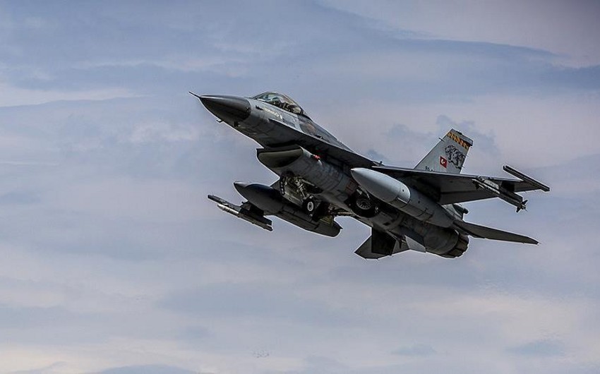 ВВС Турции уничтожили 10 террористов РКК в Ираке