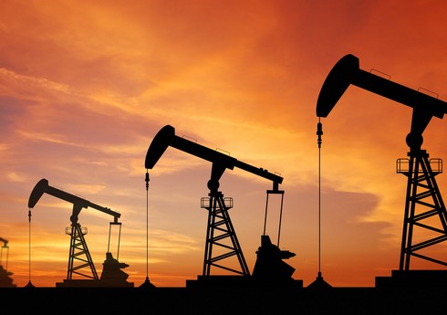Цена нефти WTI поднялась выше 77 долларов, а Brent превысила 80 долларов
