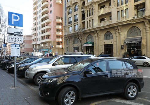 В Азербайджане за незаконное предоставление услуг парковки может применяться арест