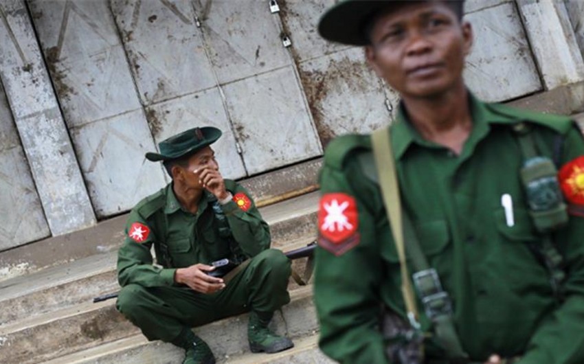 Myanmada polislə cinayətkarlar arasında atışma baş verib: 12 ölü