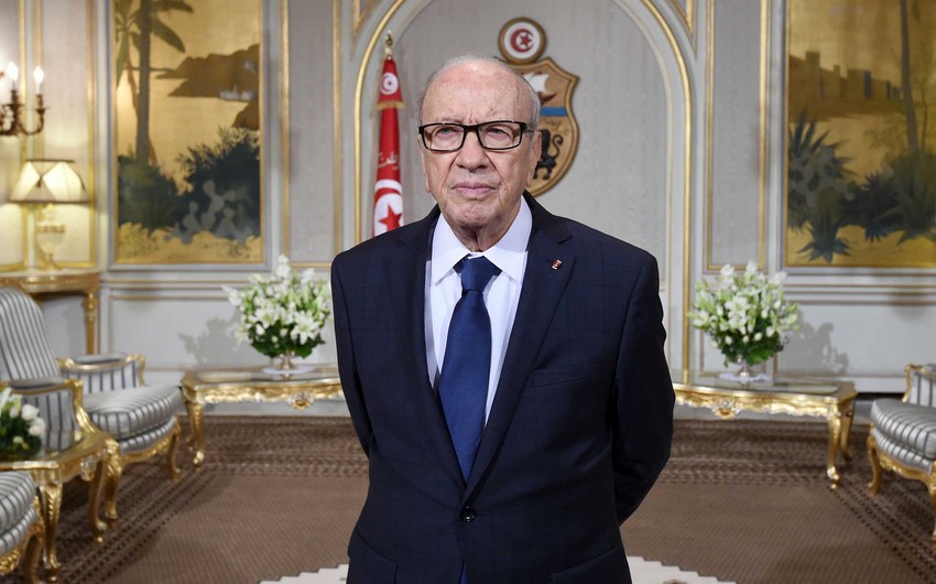 Президент Туниса поздравил Ильхама Алиева