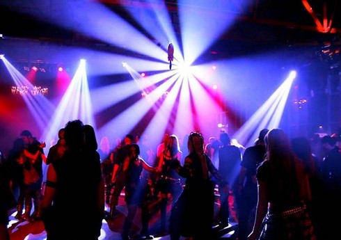 Во Франции дискотеки закроются с 10 декабря