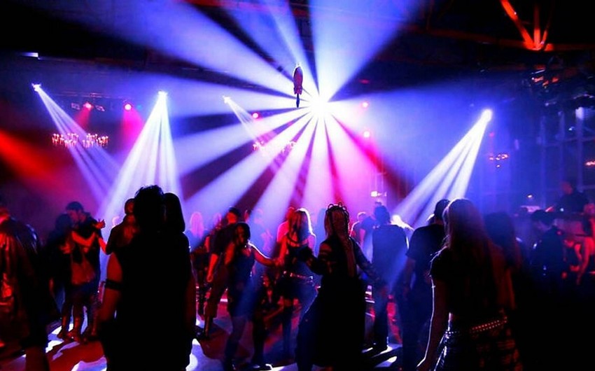 Во Франции дискотеки закроются с 10 декабря