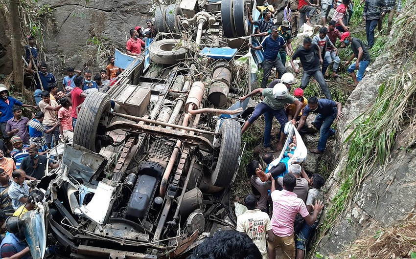 Nepalda avtobus qəzası olub, 28 nəfər ölüb