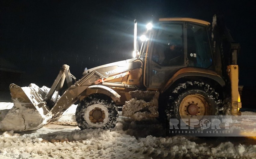Снегопад в Джалилабаде вызвал некоторые трудности в движении транспорта
