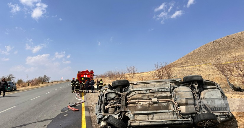 В Ордубаде произошло ДТП, пострадали 4 члена одной семьи