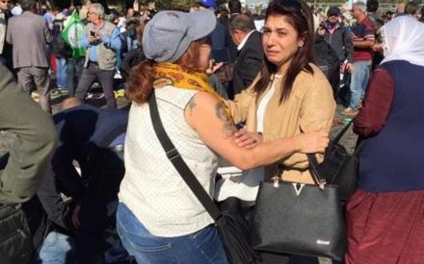 По меньшей мере 20 человек погибли при взрывах в Анкаре