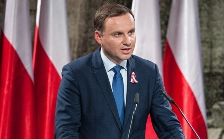 Президент Польши принял отставку правительства