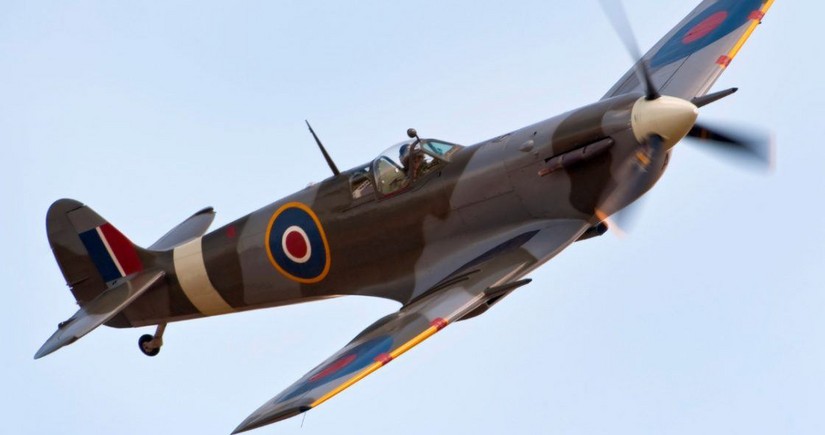 Пилот британских ВВС погиб при крушении истребителя времен Второй мировой войны