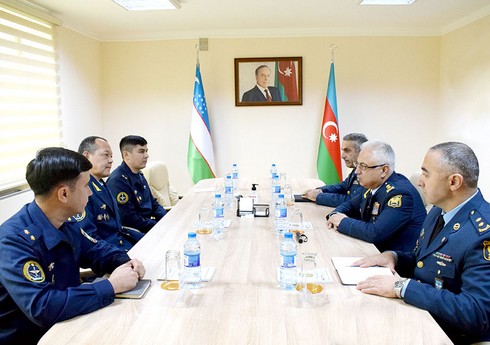 Обсуждены вопросы расширения сотрудничества между ВВС Азербайджана и Узбекистана