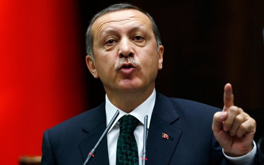 Türkiyə prezidenti: “Kərkükdəki o bayrağı endirin”