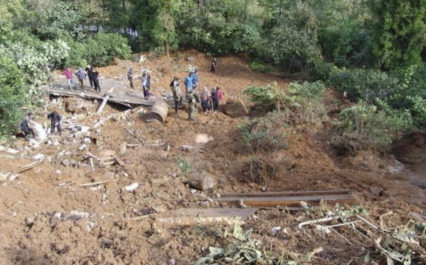 При оползне в Гватемале пропали без вести 600 человек