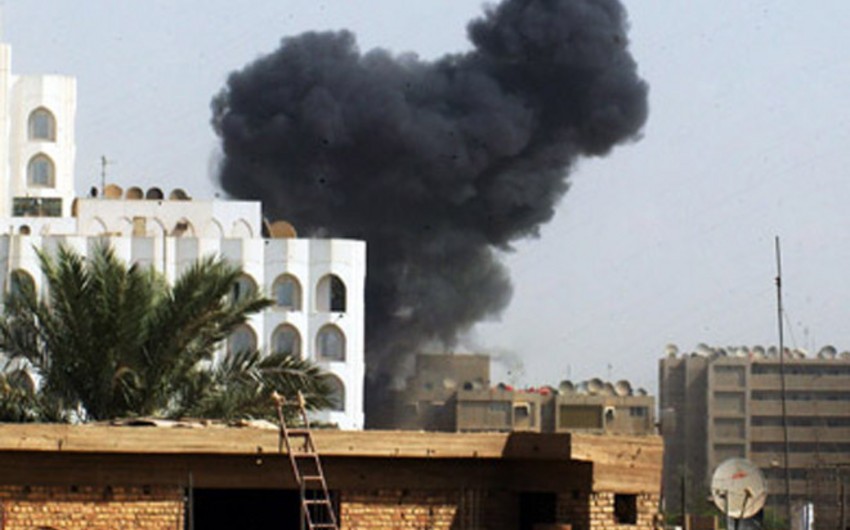 Car bomb explodes outside Libyan parliament building