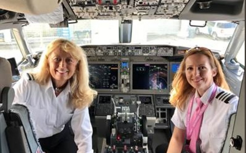 Американская авиакомпания выполнила первый рейс с полностью женским экипажем