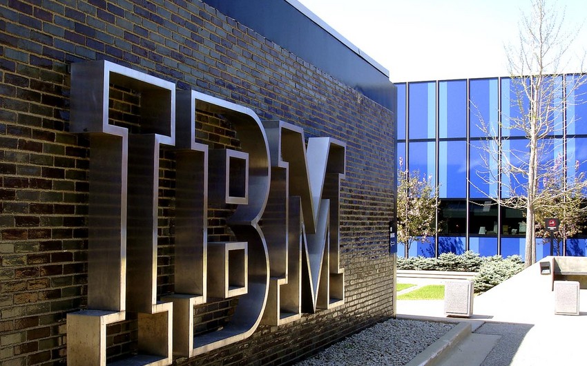 Bloomberg: IBM уволит почти 4 тыс. сотрудников