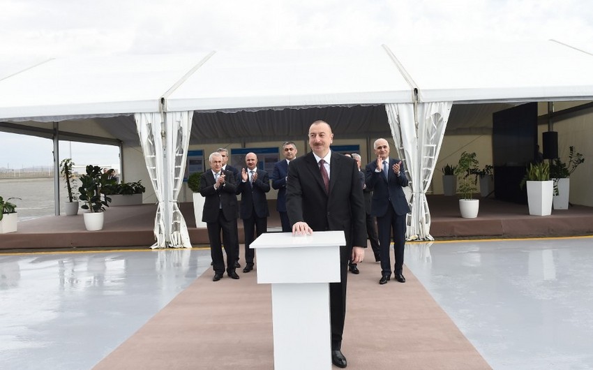 Президент Ильхам Алиев принял участие в открытии комплекса Бакинского международного морского торгового порта - ДОПОЛНЕНО